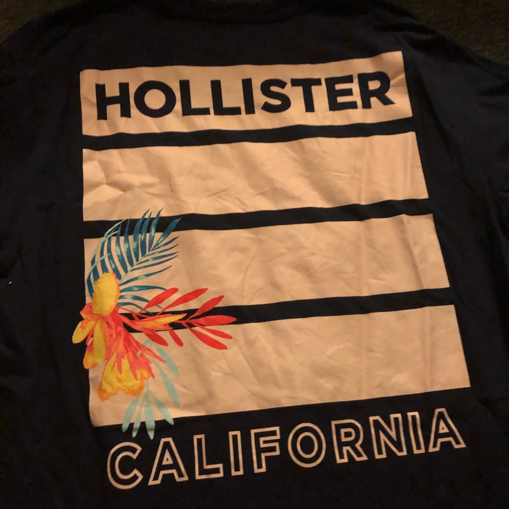 Hollister Color Changing Shirt Size M